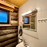 Arctic Ski-in Family - Lapland National Park, Slopes, Trails, Just Steps From Local Services, Yet Peaceful