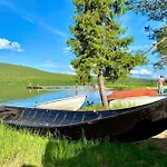 Апартаменты Arctic Ski-in Family - Lapland National Park, Slopes, Trails, Just Steps From Local Services, Yet Peaceful *
