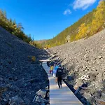 Arctic Ski-in Family - Lapland National Park, Slopes, Trails, Just Steps From Local Services, Yet Peaceful * Пухатунтури