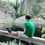 Апартаменты Arctic Ski-in Family - Lapland National Park, Slopes, Trails, Just Steps From Local Services, Yet Peaceful