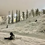 Arctic Ski-in Family - Lapland National Park, Slopes, Trails, Just Steps From Local Services, Yet Peaceful Пухатунтури